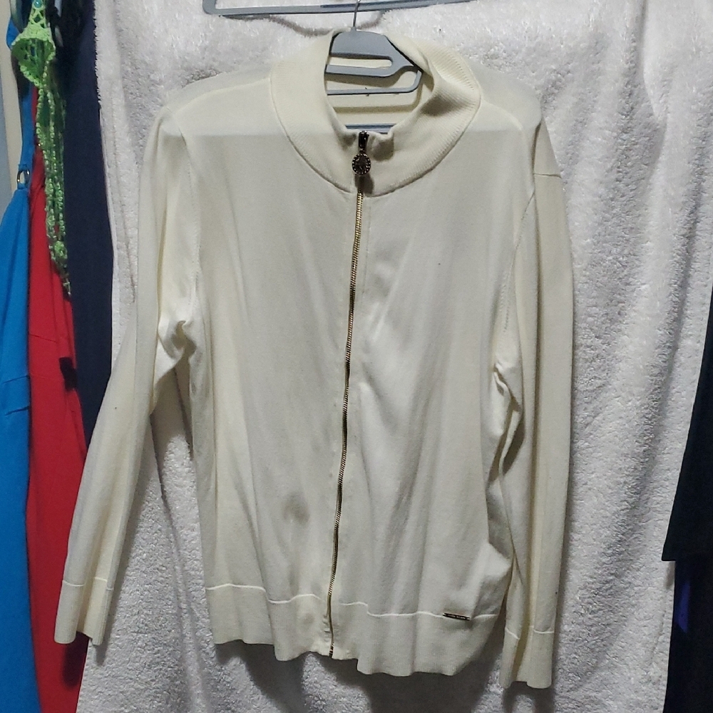 Anne Klein Cream V-Neck Sweater